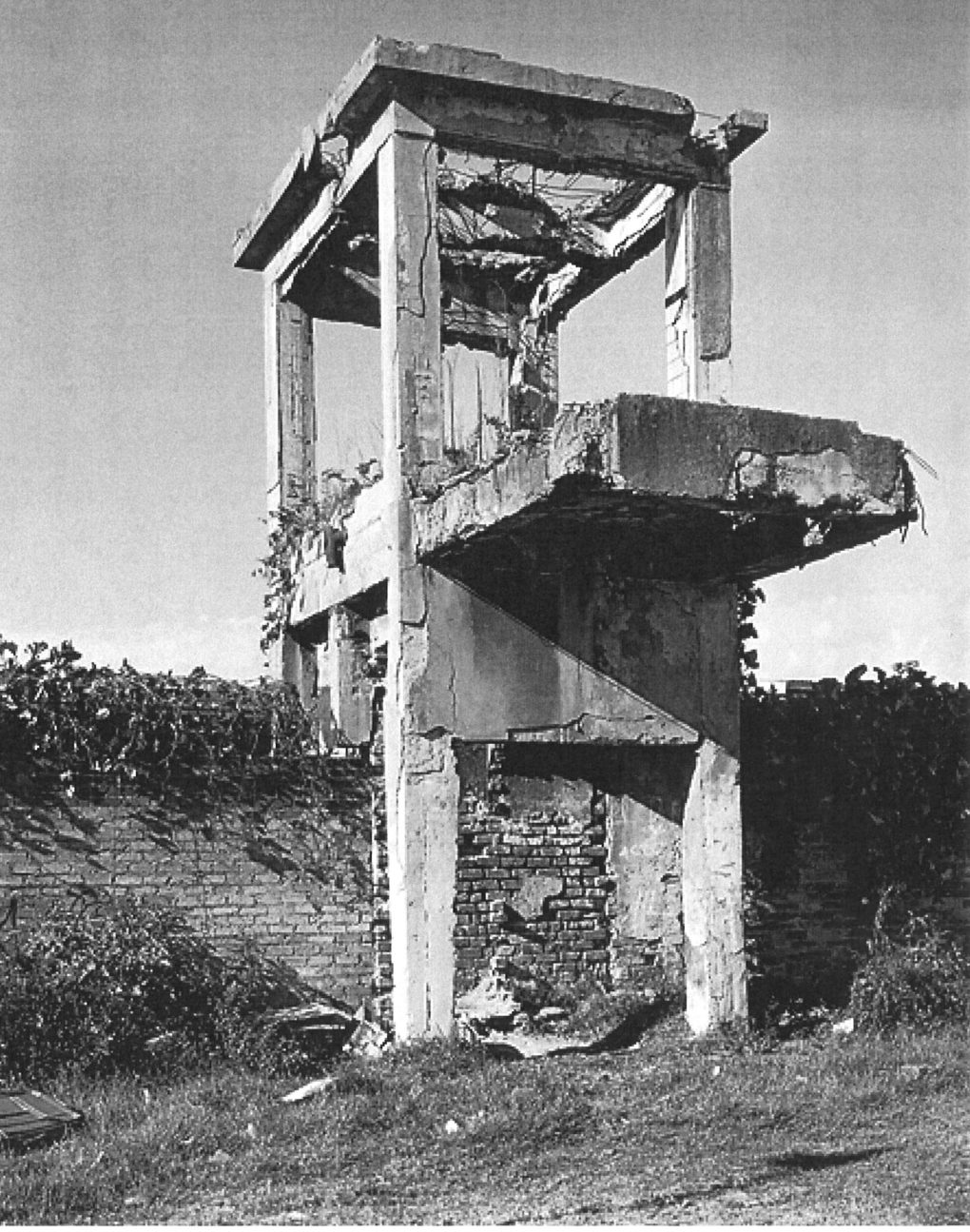 David Goldblatt, destroyed home, 2012.