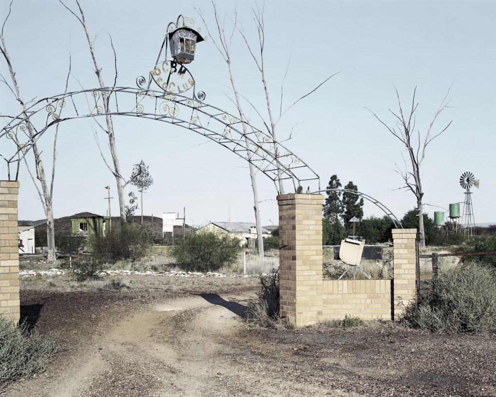 David Goldblatt, Cape Blue Asbestos Mine, Northern Cape, 2002.