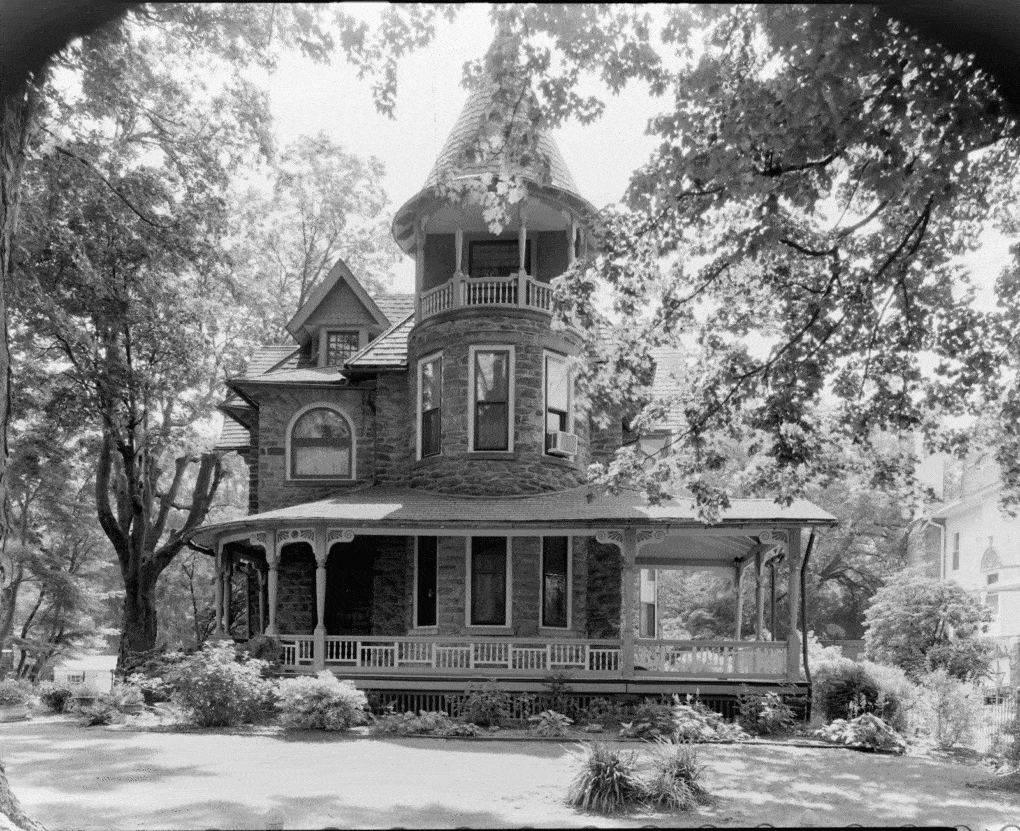 Minerva Parker Nichols, Frank Wallace Munn House, 1890–91, Philadelphia. Photograph by Elizabeth Felicella.