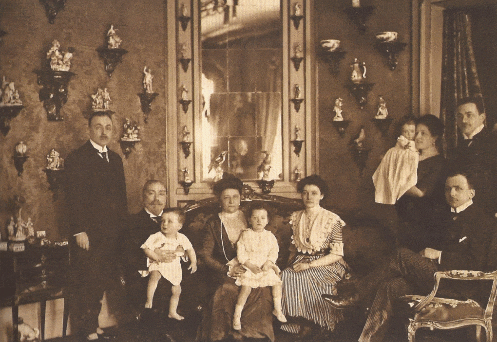 Gustav von Klemperer with his family in their house in Dresden, surrounded by their treasures of Meissen china, ca. 1911. 