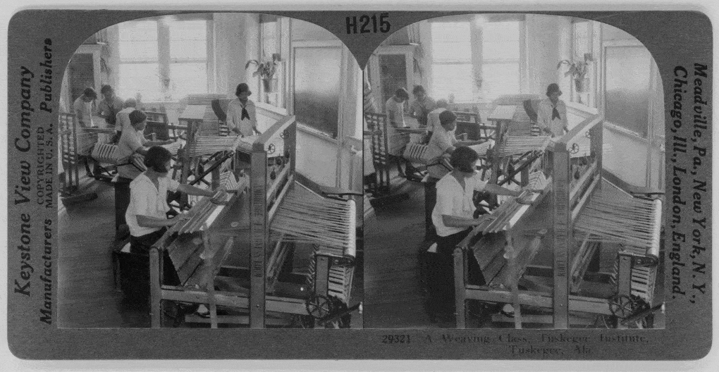 Stereographic image of a weaving class at Tuskegee Institute, ca. 1927.