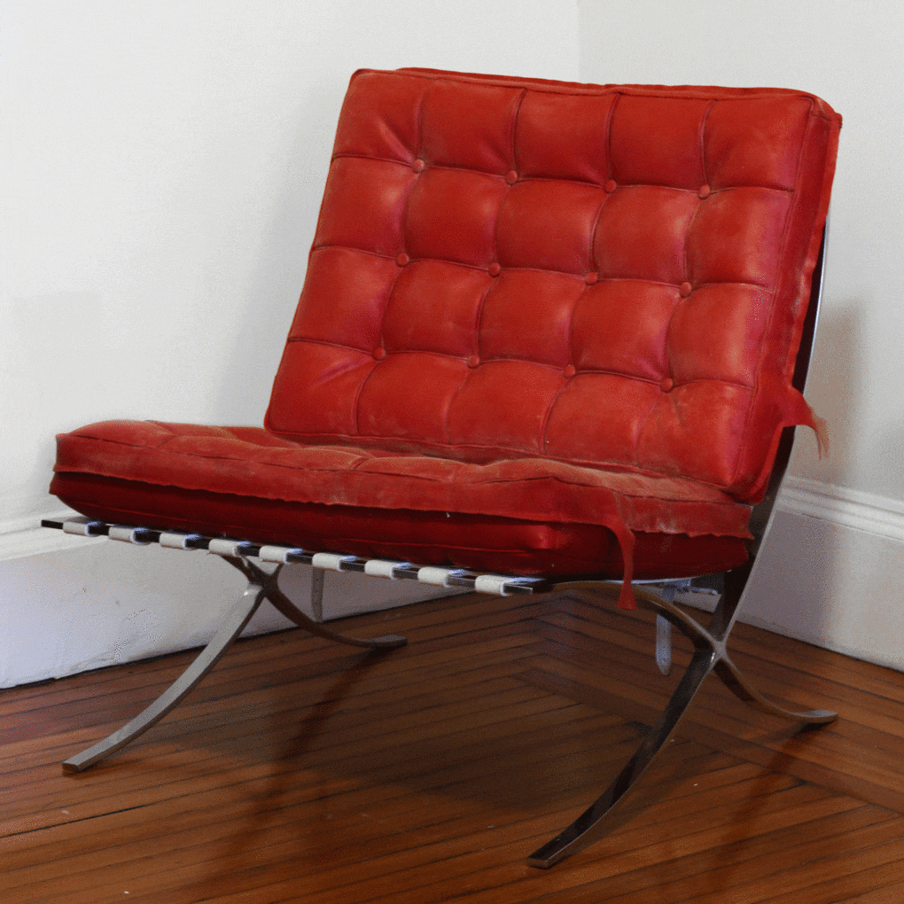 Lauren O'Connor-Korb, Untitled Mies Project, Latex, buttons, hot air, steel, 2023-2024. Photo by Alec Kaus.